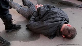 Арестуваха опасния Синап, скочил на ченгета с бой, псувни и заплахи