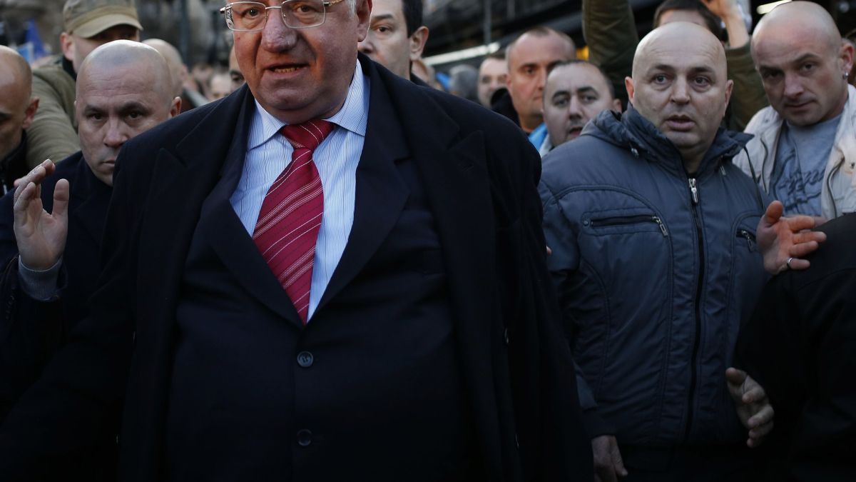 След Караджич: Решава се съдбата на Воислав Шешел