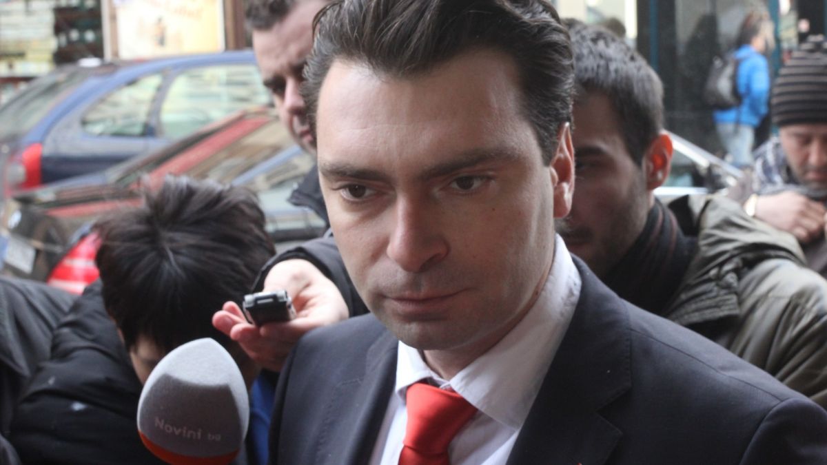 Паргов: В София има битка за решения и политики