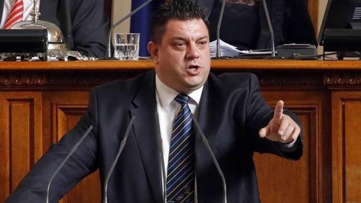 Зафиров от БСП: Странна е срещата между ГЕРБ и ПП, те не се понасят 