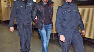 Наш спекулант, който удари борсата в „Уолстрийт“ с $400 милиона, в ареста бил "тъжен като лапландски елен"                                                 