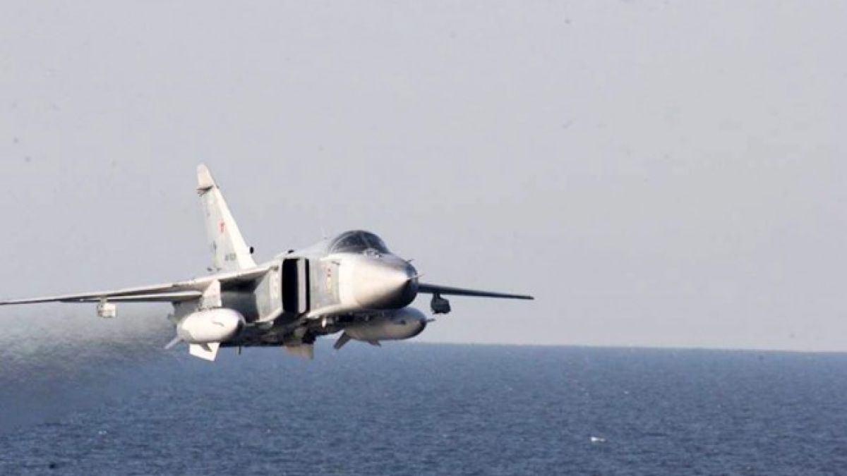 Reuters: САЩ са стъписани, Су-24 прелетял толкова ниско над "Доналд Кук", че вдигнал вълни в морето (ВИДЕО)