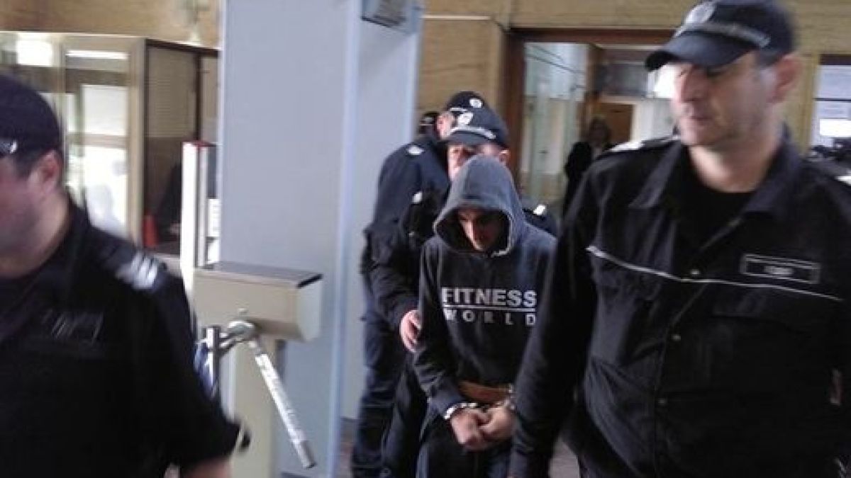 Убиецът на Александра от Провадия остава в ареста