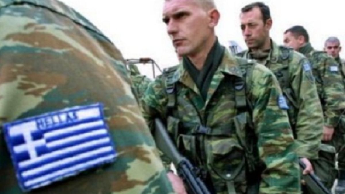 Гърция вдигна армията си на извънредни учения по границите с Македония и Турция