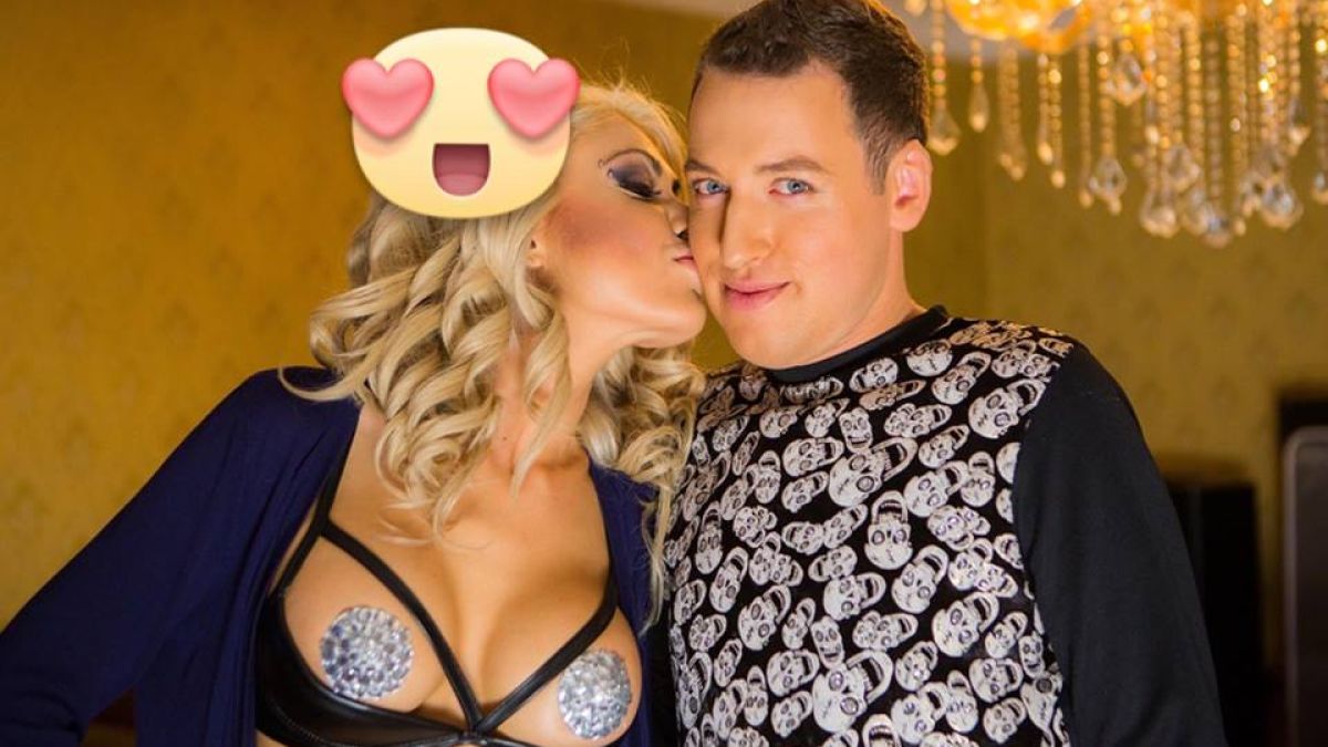Горещо! Адриана се съблече за клип с Джорджано (18+)