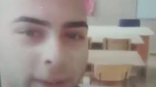 Скандално ВИДЕО! Ученици заснеха как пафкат марихуана в класната стая