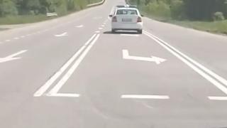 Ченге с патрулка гази закона, лети със 120 при разрешени 60 км/ч (ВИДЕО)
