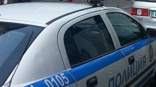 Бус със сладкари се обърнал край Калофер 