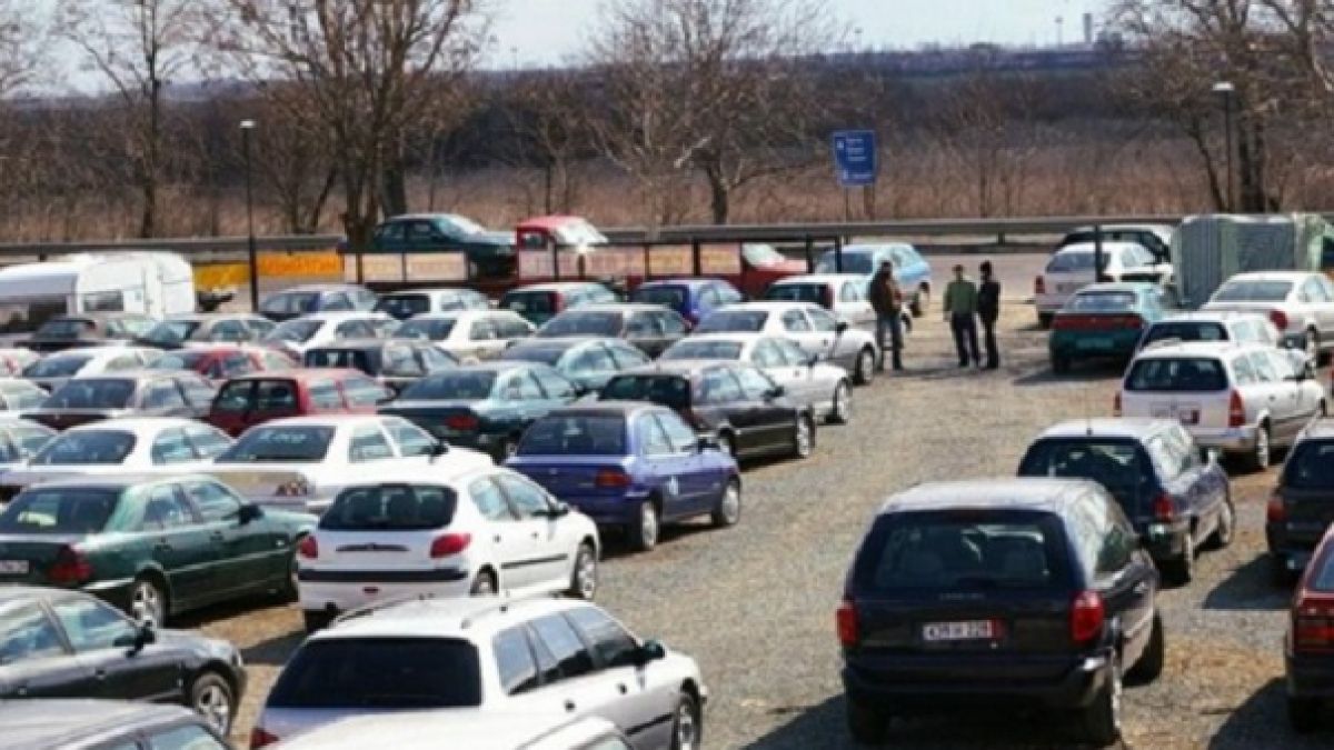 Автоджамбазите купували кола от оказион в Италия за 500 евро, у нас я търгували за 15 бона