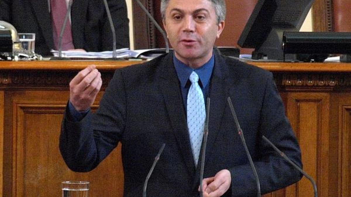 Избраха Мустафа Карадайъ за председател на ДПС