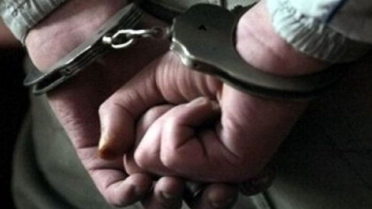 Арестуваха Стария Лапач след тараш в дома му, намериха наркотици и 2 везни