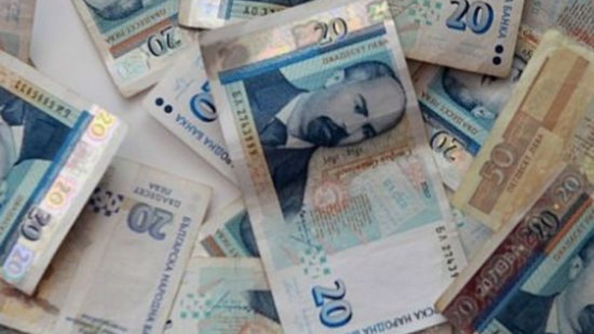 Шашма? Експолицейски шеф дал ей така 150 бона на бандит 