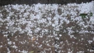 Плащаш „Автокаско“ - парите отиват за борба с градушките