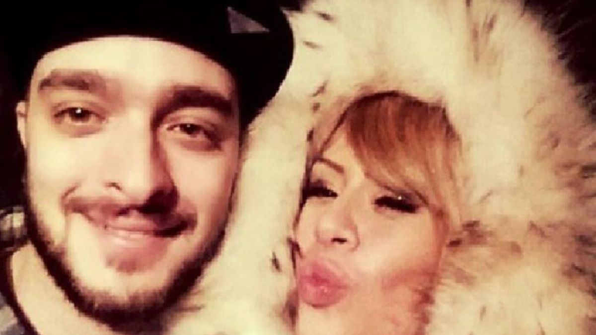 Криско направи остър завой в стила си! Обясни се в любов на Капчикова с...