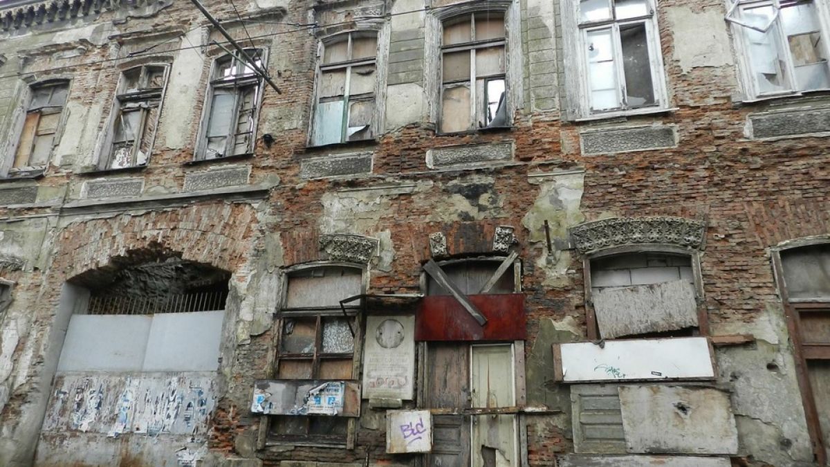 На това място Левски и Ботев изкарали заедно оня прословута люта зима – днес то е развалина