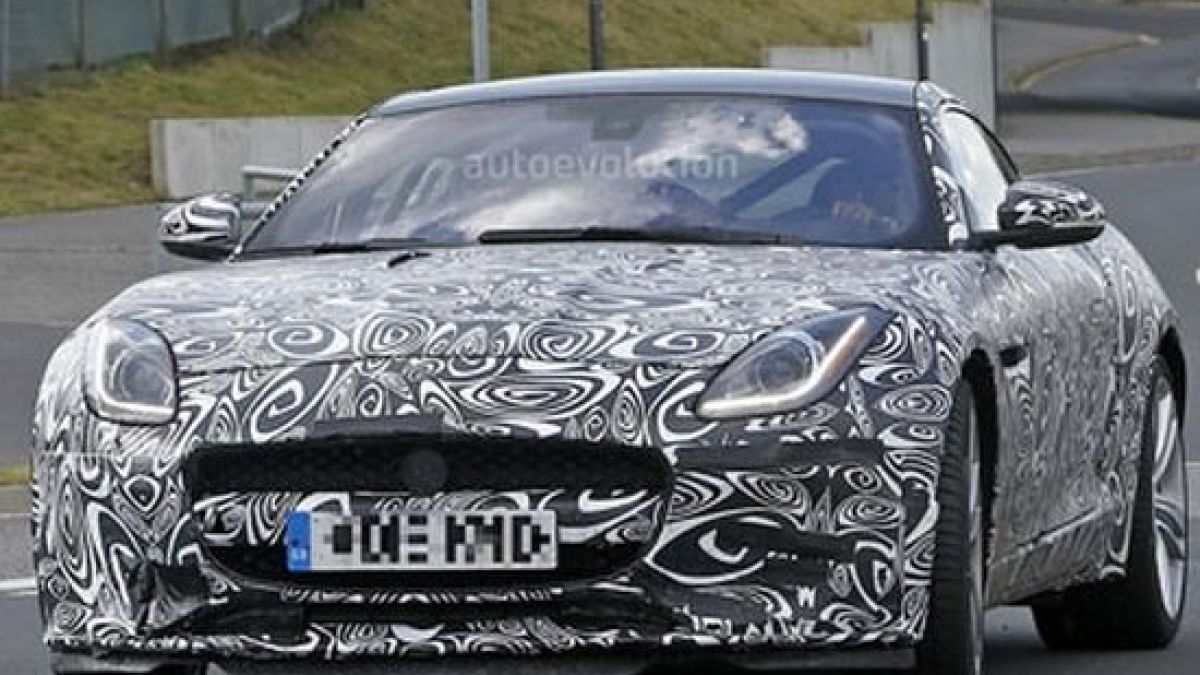 Ето го прототипа на Jaguar F-Type 2.0 Turbo (СНИМКИ)

