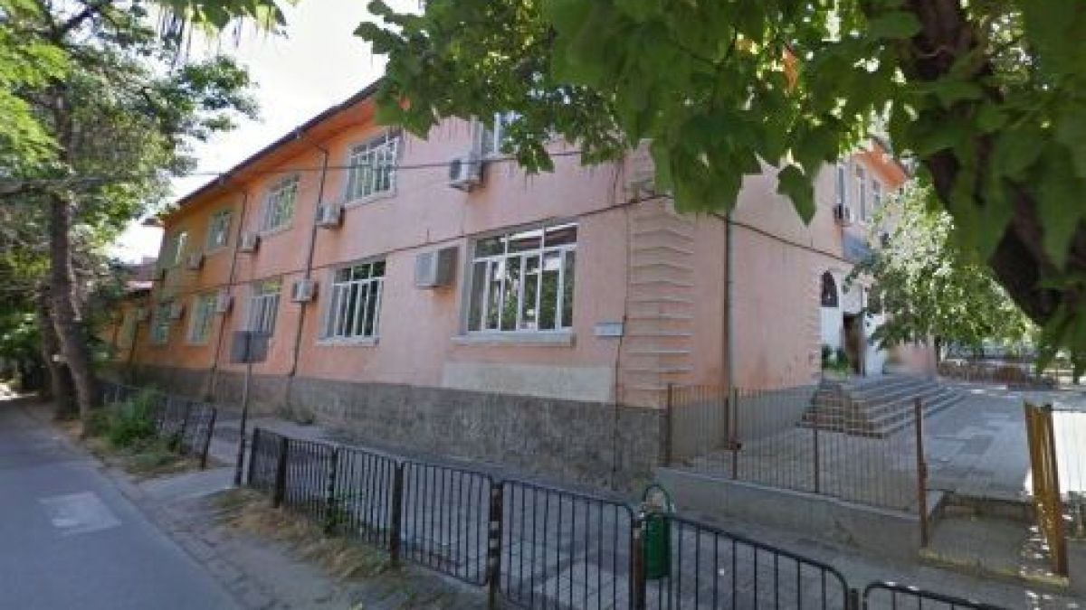Бунт срещу сливането на две училища в Пловдив