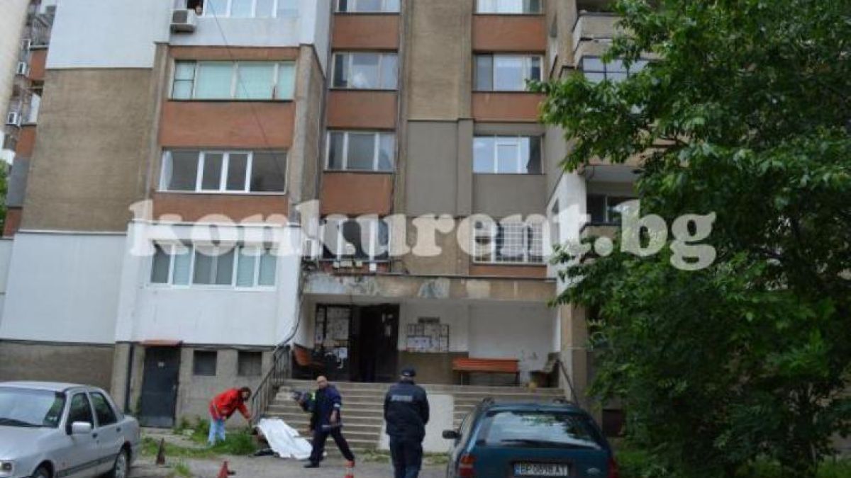 Смърт във Враца! Жена се метна от 18-етажен блок (СНИМКИ)