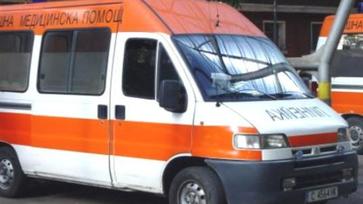 Драма в Симитли! Баща преби 13-годишната си дъщеря