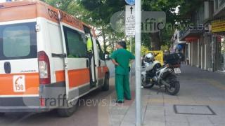 Кола помете дете с колело в Пловдив! Шофьорът взел падналата си табела и избягал (СНИМКИ)