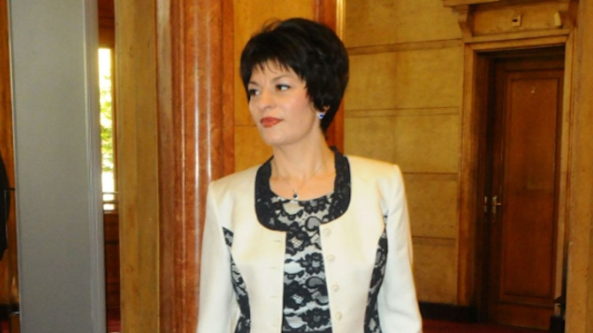 Десислава Атанасова направи важно обещание!