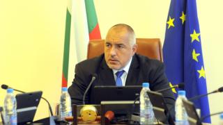 Борисов лети за Брюксел с всички министри 