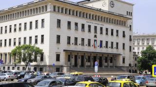 БНБ алармира за размера и погасяването на бързите кредити