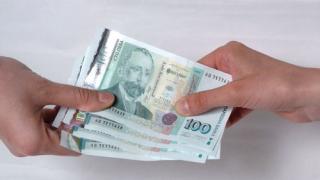 Установиха какво причинява високата заплата в София на другите градове 