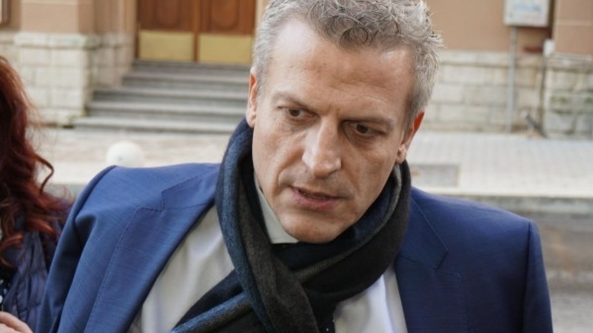 Още една гневна българка попиля Москов: Всеки човек има значение, не само г-н Очите! 