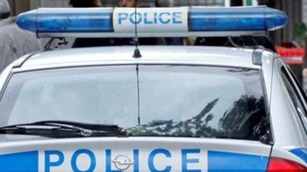 Брутално отвличане! Варненец напъха 18-годишна в колата си и я закара в гора