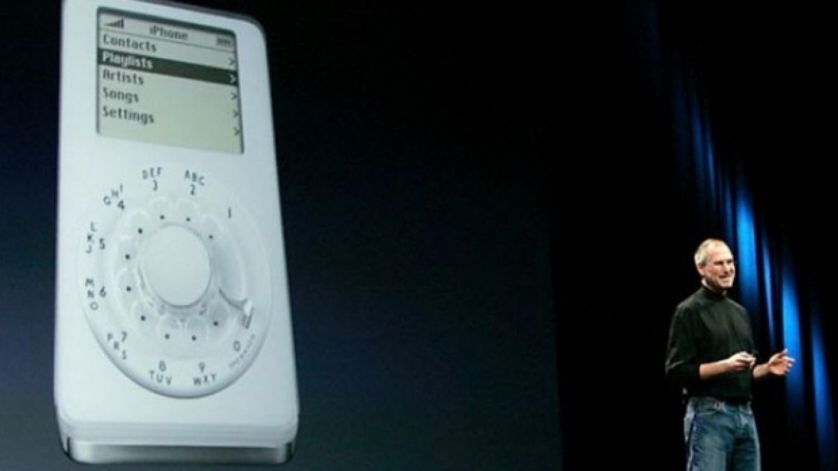 Apple патентова шегата на Стив Джобс преди презентацията на първия iPhone (ВИДЕО)