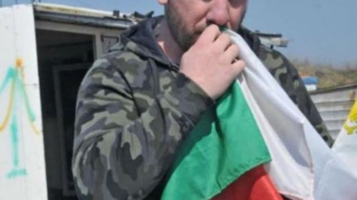Ловците на бежанци, които разтърсиха България, Динко и Вълкан стават графове! (СНИМКА)
