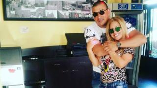Ето го тайния любовник на невярната Рени, с когото кръшкала на мъжа си (СНИМКА)