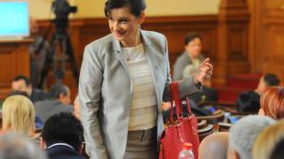 Даниела Дариткова разби на пух и прах здравните предложения на БСП и уличи Нинова в лъжа 