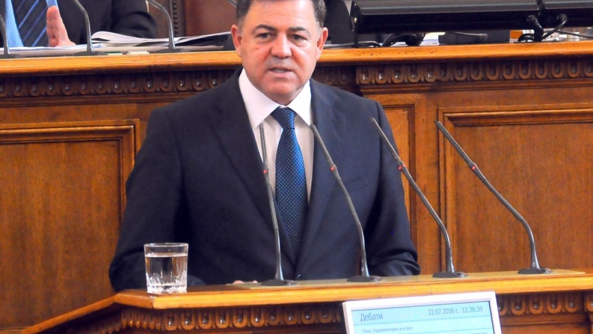 Наглостта на Ненчев няма край: Отново бойкотира Радев