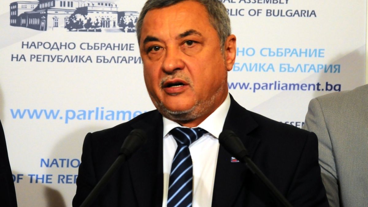 Валери Симеонов обясни защо стана вицепремиер и разкри за едно тайно събрание на Патриотите