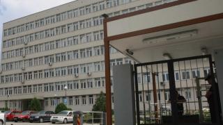 Извънредно: Мъж се застреля в сградата на ДАНС!