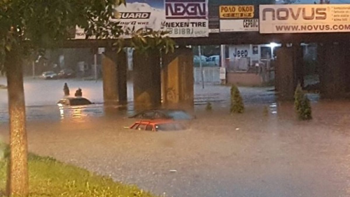 Трагедията в Македония е страшна! Водата повлякла най-вече възрастни хора и деца (ВИДЕО)