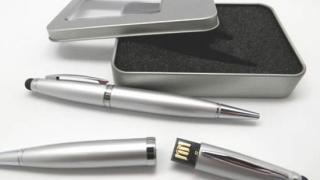 Мобилен оператор раздава безплатно вируси с USB стикове 