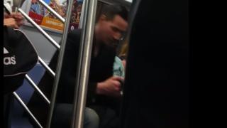 Пътник засне Киану Рийвс в метрото (ВИДЕО)
