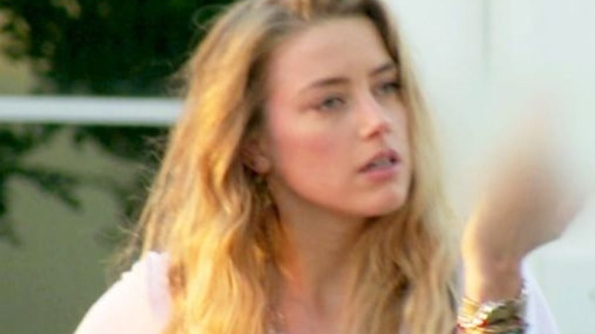 Амбър Хърд взриви мрежата с ново ВИДЕО с подивелия Джони Деп 