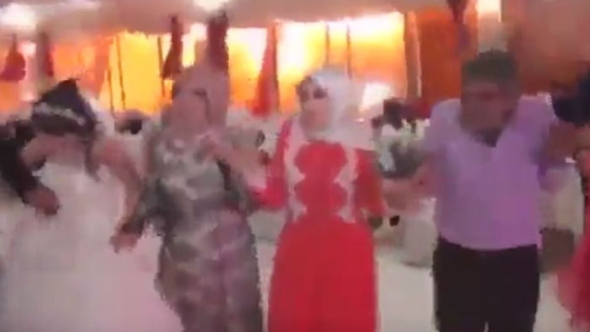 Шокиращо ВИДЕО от страховития атентат по време на сватба в Турция!