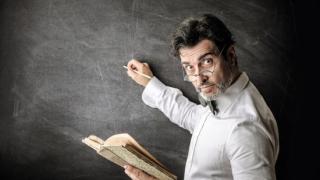 Българските учители са на ръба, още малко и всичко пада в пропастта