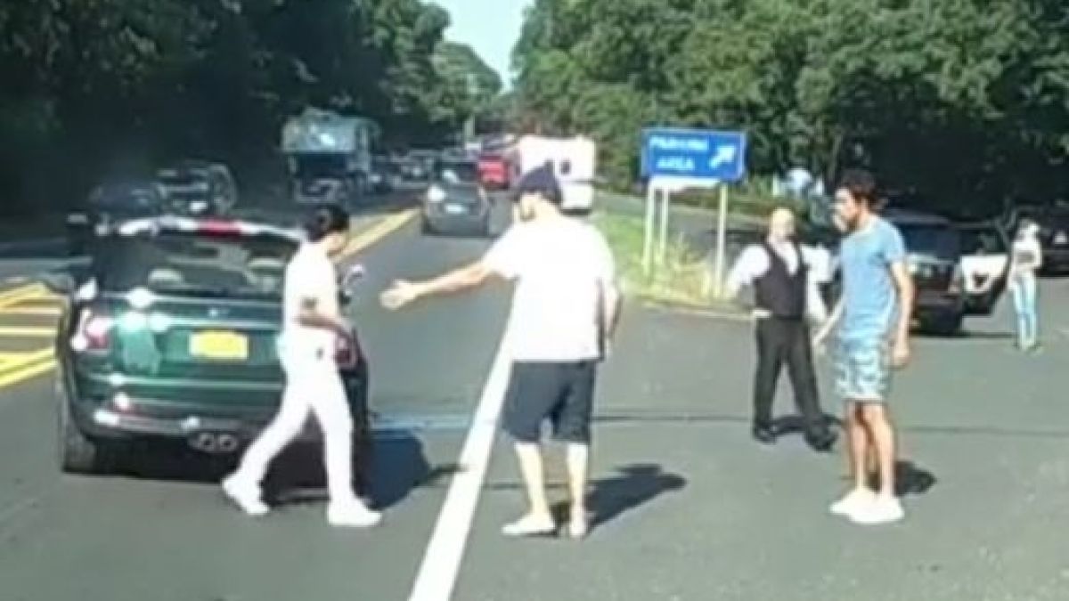 Първо ВИДЕО от катастрофата с Леонардо ди Каприо и Нина Агдал!
