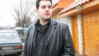 Вдовицата на убития Боби Манджуков преживя мъката и се врече във вярност на крупен бизнесмен