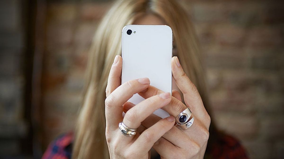 Как да отключите всеки iPhone с парола, без да я знаете (ВИДЕО)