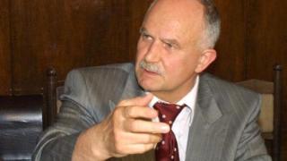 Бившият главен прокурор Никола Филчев гръмотевично пред БЛИЦ за скандала с пребитата камериерка: От слуги не стават магистрати!