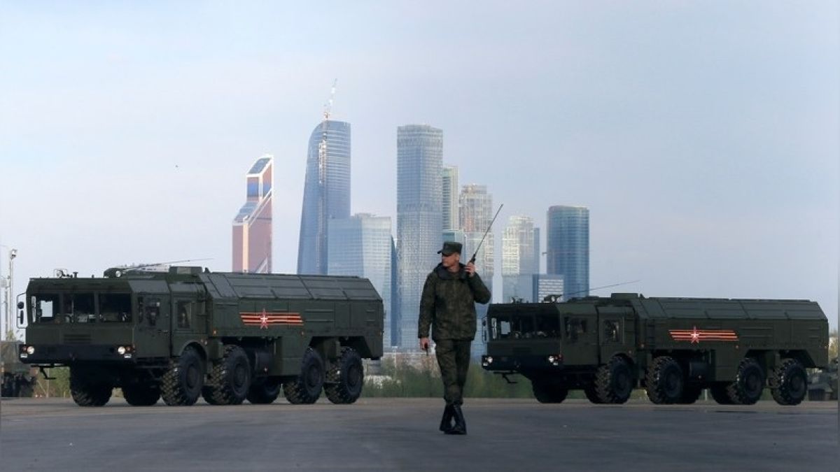 New York Observer: Путин унижи Обама на изпроводяк с "Искандер", чака ни тревожна есен!