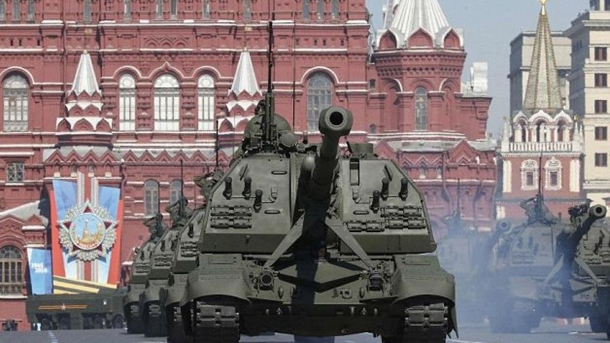 „Дейли Мейл”: Става страшно! Русия се готви за „глобална война”, нареди на елита си да прибере близките си в Родината