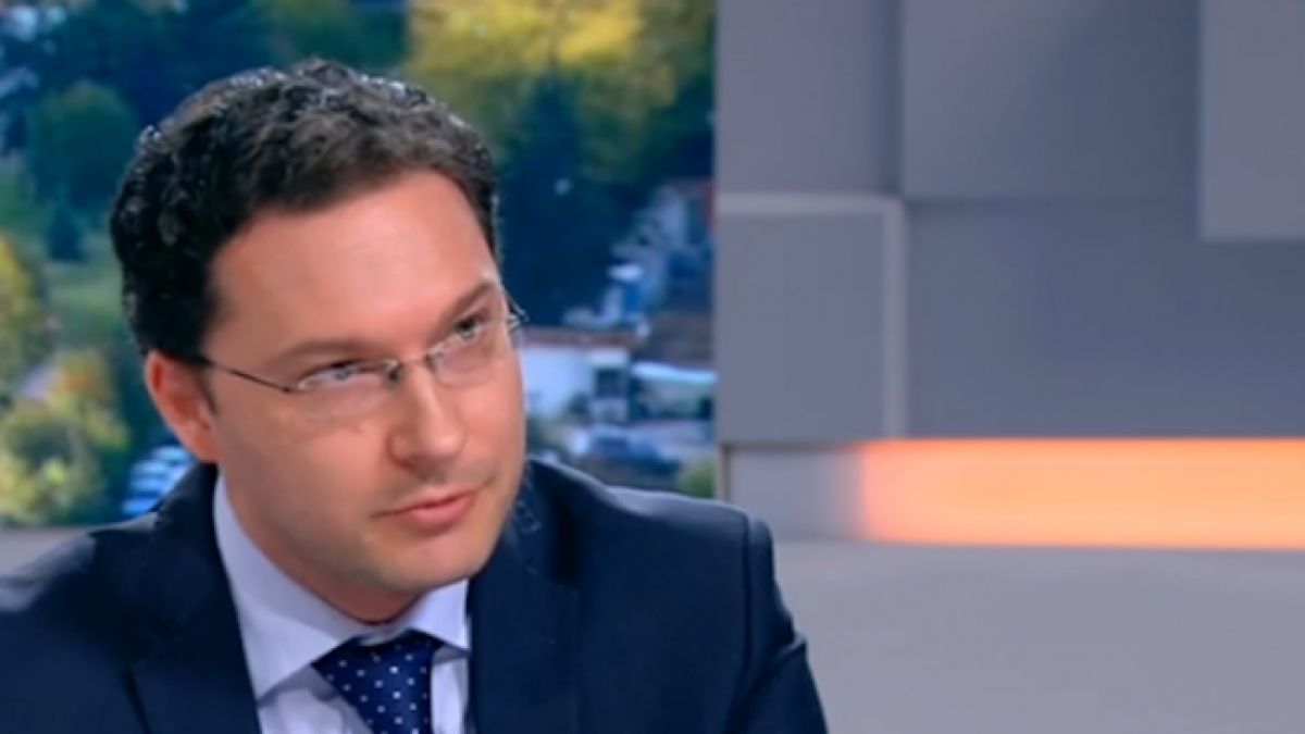 Даниел Митов изригна: Тези, които дърпат България към Русия са национални предатели! Ето мнението на министъра за скандала с Кристалина и Бокова!
